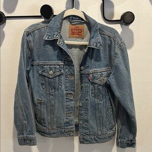 Levi's Blue Denim Jacket - size x-small women’s